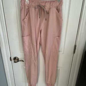 Jaanuu mesh-enhanced jogger scrubs size small